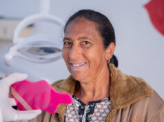 Mutirão de entrega de próteses dentárias devolve sorriso e autoestima em Rondonópolis
