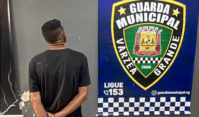 Guarda Municipal detém homem alcoolizado após veículo colidir contra residência no Cristo Rei – Guarda Municipal detém homem alcoolizado após veículo colidir contra residência no Cristo Rei