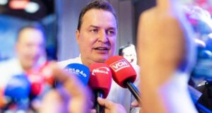 Max recua de candidatura própria e abre negociação sobre aliança