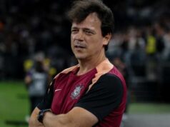 Diniz vê ‘cobertor curto’ contra Cruzeiro e torce por renovação de Memphis