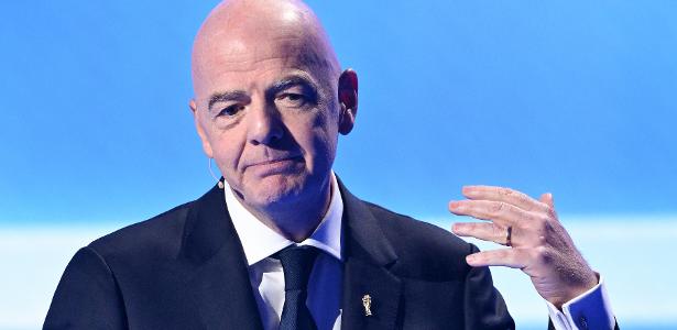 gianni-infantino-presidente-da-fifa-durante-sorteio-da-copa-do-mundo-de-2026-1764955613715_v2_615x30.jpeg