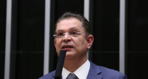 É bom o eleitor observar os partidos neutros na eleição nacional