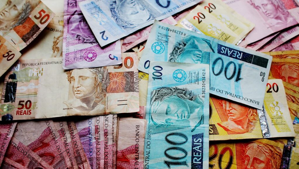joelfotos-money-1194986_1280-1.jpg