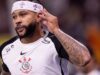 Corinthians encerra negociação com Memphis Depay e atacante deixa o clube