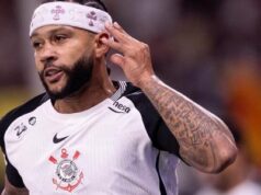 Corinthians encerra negociação com Memphis Depay e atacante deixa o clube