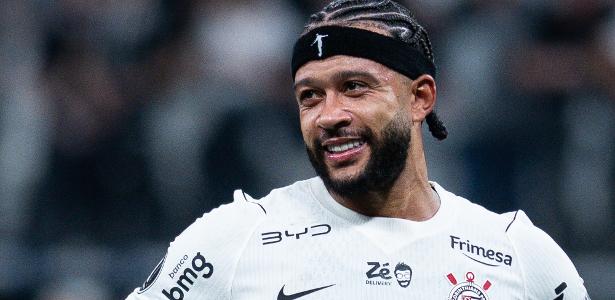 memphis-em-acao-durante-corinthians-x-rosario-central-jogo-da-libertadores-1787284938051_v2_615x300.jpeg
