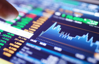 Ibovespa amplia série de altas com ajuda da Petrobras, apesar de Warsh