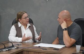 Paula deve disputar reeleição sub judice; grupo busca ampliar apoios