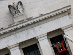 Fed eleva taxas de juro pela 1ª vez desde 2023 e sinaliza mais uma alta neste ano