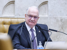 Fachin suspende decisões de Mendonça e Dino sobre comando da PF