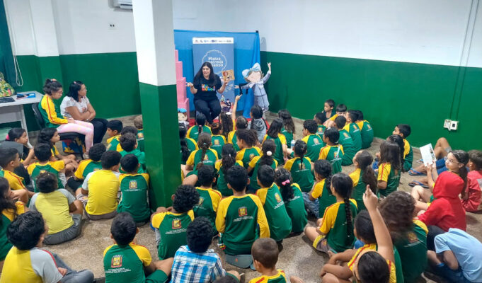 EMEB Mercedes de Paula Sôda recebe escritora Paula Naves para encontro com alunos – EMEB Mercedes de Paula Sôda recebe escritora Paula Naves para encontro com alunos