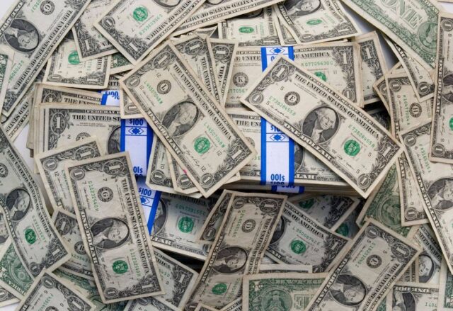 Cedulas-de-dolares-norte-americanos.jpg