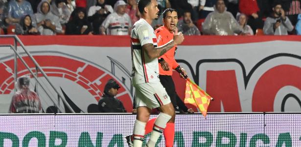 luciano-do-sao-paulo-comemora-gol-marcado-contra-o-atletico-mg-pelo-brasileirao-1788650067426_v2_615.jpeg